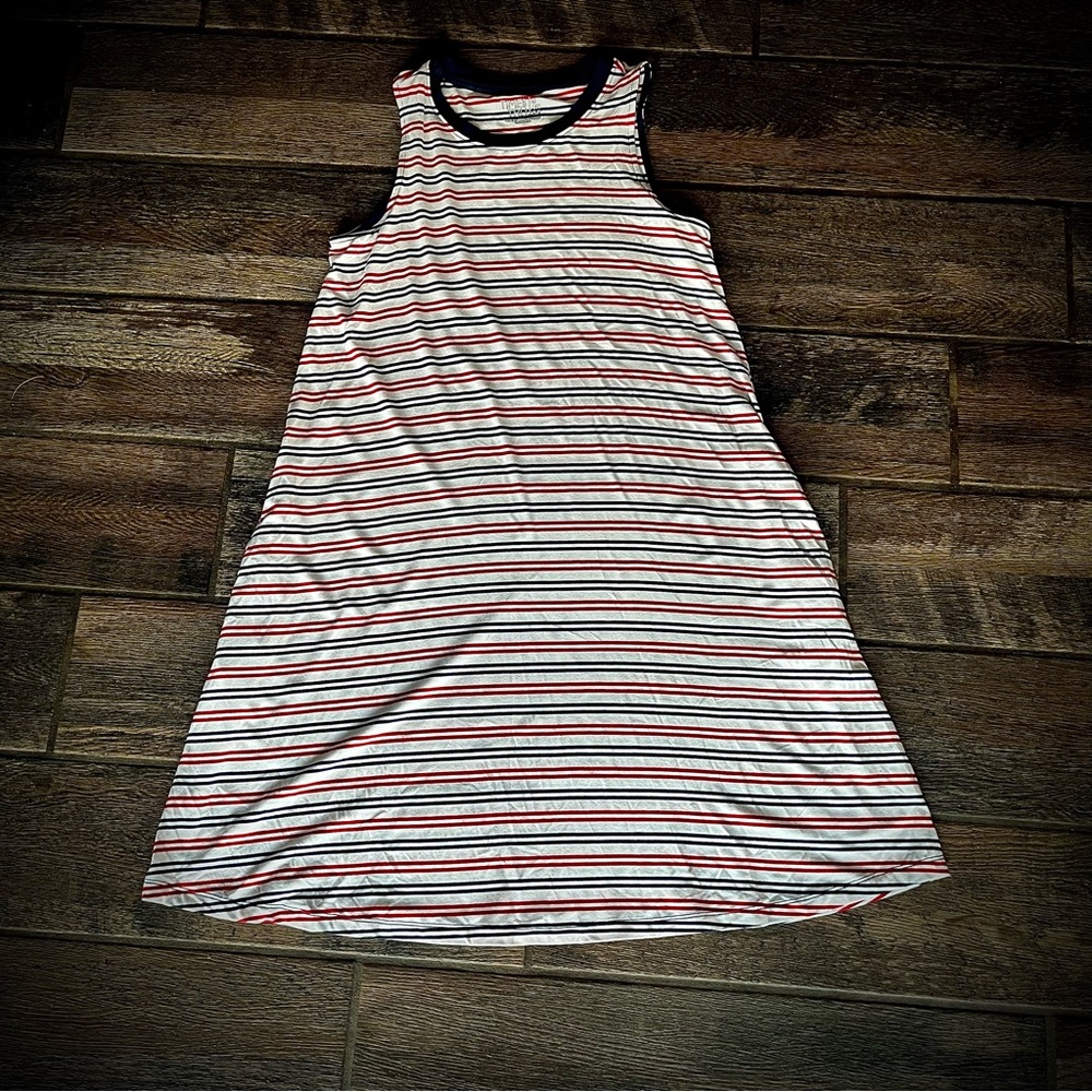 Time & Tru blue and red stripes on a white background shift Dress S